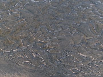 Stromend zand van Timon Schneider