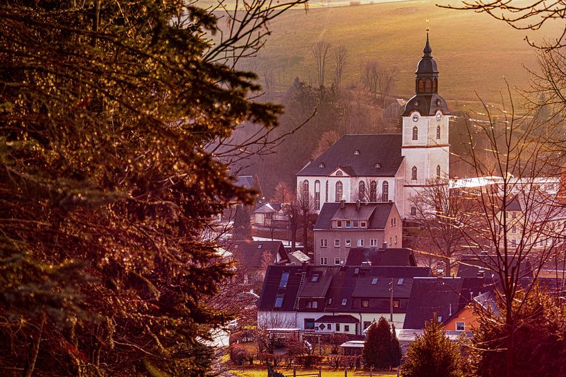 Blick auf die Kirche in Drebach / Erzgebirge von Johnny Flash
