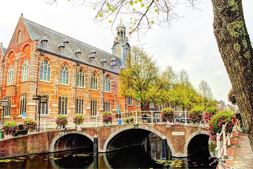 Nonnenbrug met Academiegebouw Leiden Nederland van Hendrik-Jan Kornelis