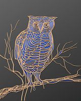 Uil op tak bruin-blauw-grijs