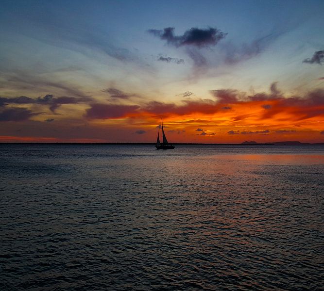 Segeln unter der roten Sonne von Niek Traas