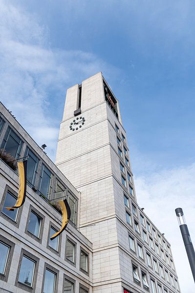 Rathaus Stuttgart by Richard Wareham