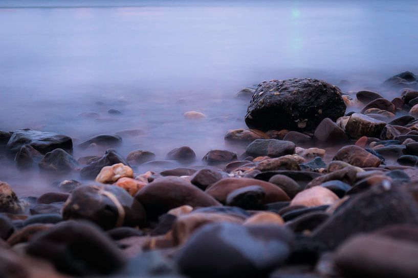 Pebbles in the Waal by Marloes van Mourik