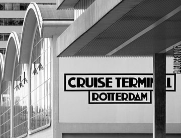 Cruise Terminal Rotterdam van Jeanette van Starkenburg