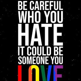 Someone You Love – LGBTQ Flagge Regenbogen Solidarität Wanddeko von Millennial Prints