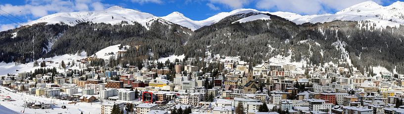Stadtpanorama von Davos, Schweiz von Udo Herrmann