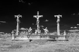 Etherische ‘Sacred Calvary’ in Retz, Oostenrijk, voor een sfeervolle woonkamer van Angelus H