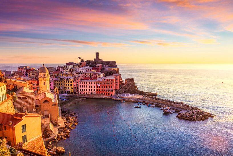 Vernazza bij zonsondergang. Cinque Terre van Stefano Orazzini