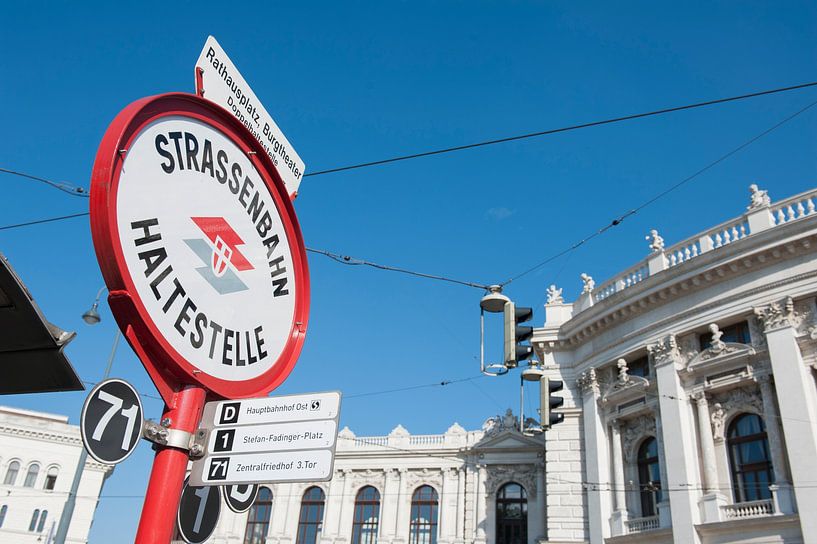 Strassenbahn Haltestelle par Richard Wareham