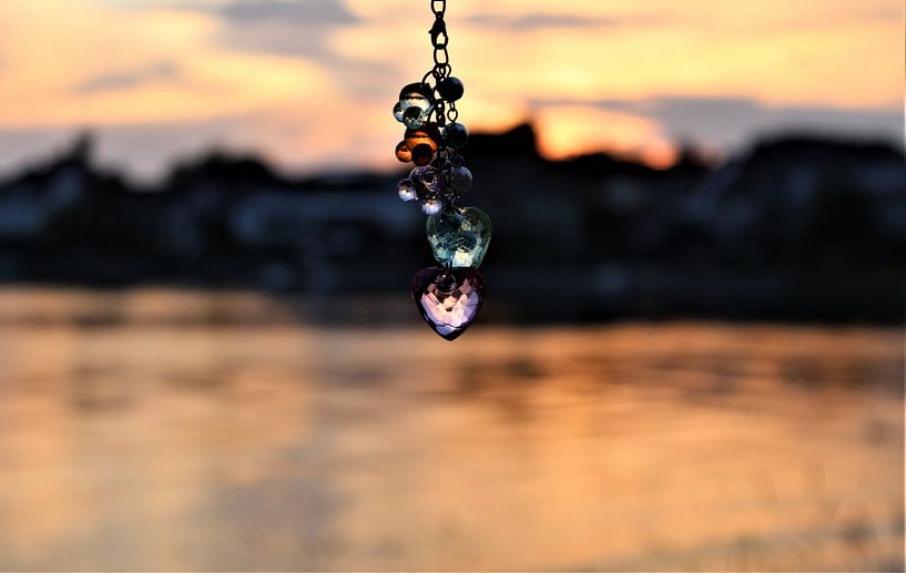 Collier en forme de coeur avec le lac de Constance en toile de fond par Marvin Taschik