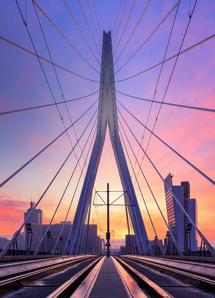 Zonsopgang Rotterdam. van delkimdave Van Haren