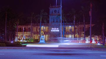 Life goes on when the palace remains.