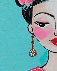 Colourful portrait with a light blue background by Studio Allee