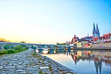 Historische oude stadskern van Regensburg met stenen brug van Roith Fotografie