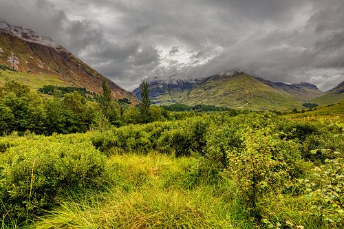 De geweldige en magnifieke bergen van Schotland
