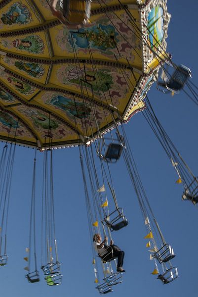 Chain carousel #1 by Norbert Sülzner