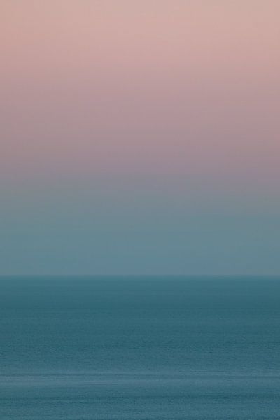Rustgevende zeegezicht, Málaga, Spanje van Hennnie Keeris