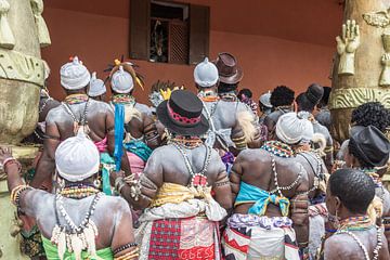 Des femmes célèbrent une fête de la moisson en Afrique de l'Ouest - Bénin sur Photolovers reisfotografie