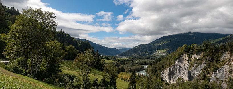 Ruinaulta Canyon by Richard Wareham