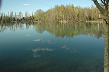 Weerspiegeling by Richard van Triet