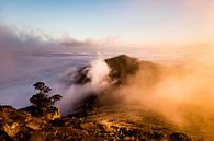 Zonsopgang wolken boven Kaapstad, Zuid-Afrika van Mark Wijsman thumbnail