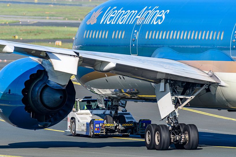 Vietnam Airlines Boeing 787-9 op luchthaven Frankfurt. van Jaap van den Berg