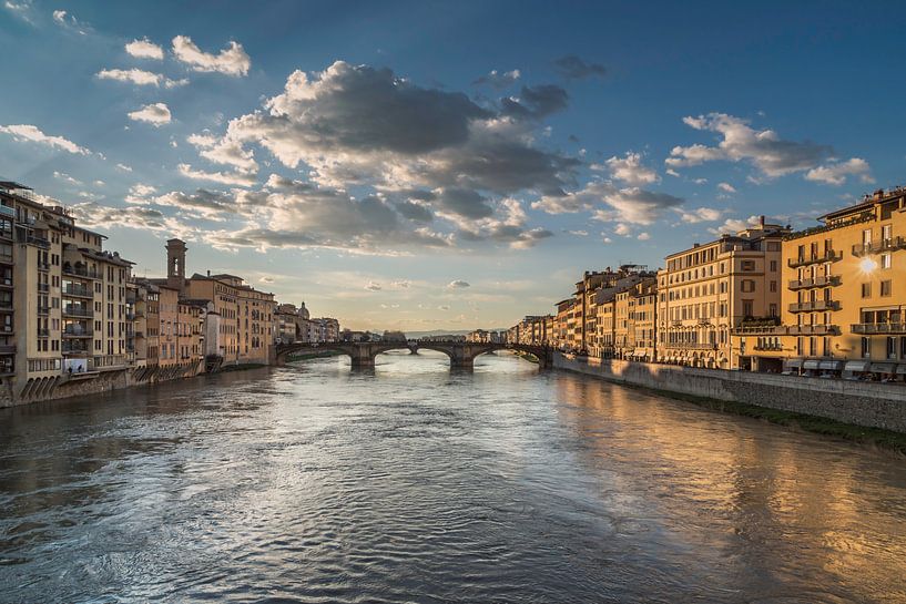 Ponte Vecchio in Florence, Italie van Anges van der Logt