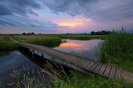 Zweth Vlaardingen at sunset with heavy weather