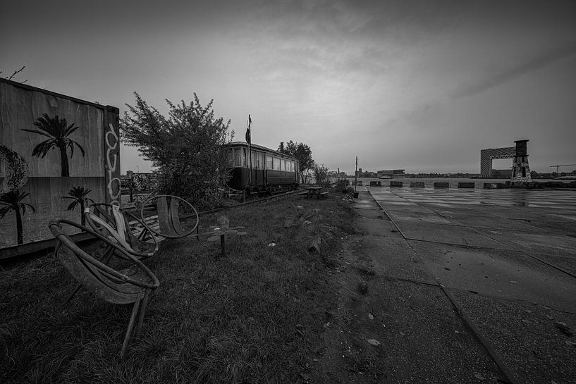 Voormalig NDSM scheepswerf in Amsterdam-Noord van Peter Bartelings