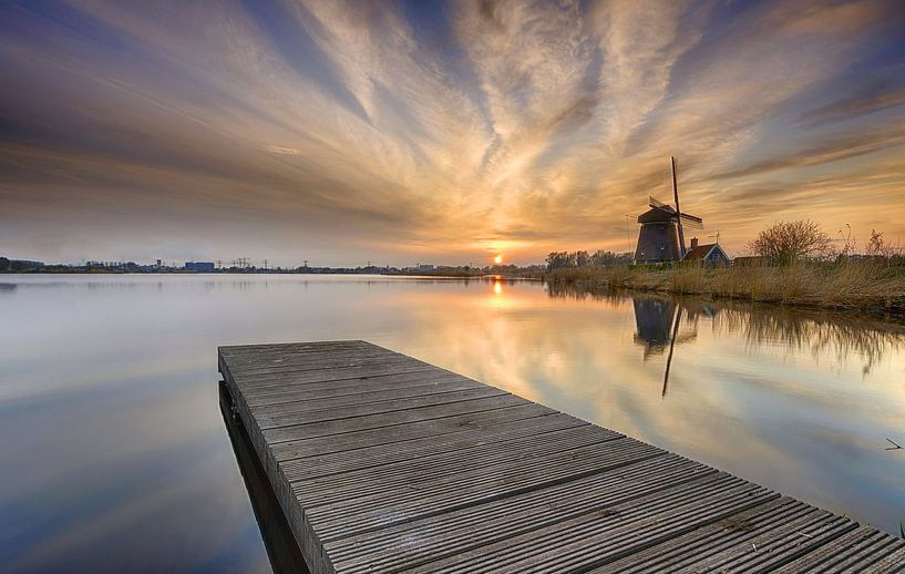 Twiskemolen at sunset by John Leeninga
