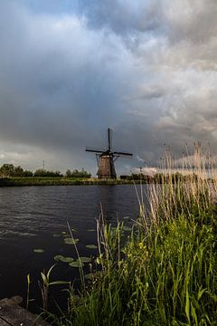 Kinderdijk molen by John Ouwens