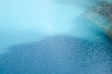 Lac Azure Attabad Nord du Pakistan sur Marion Raaijmakers