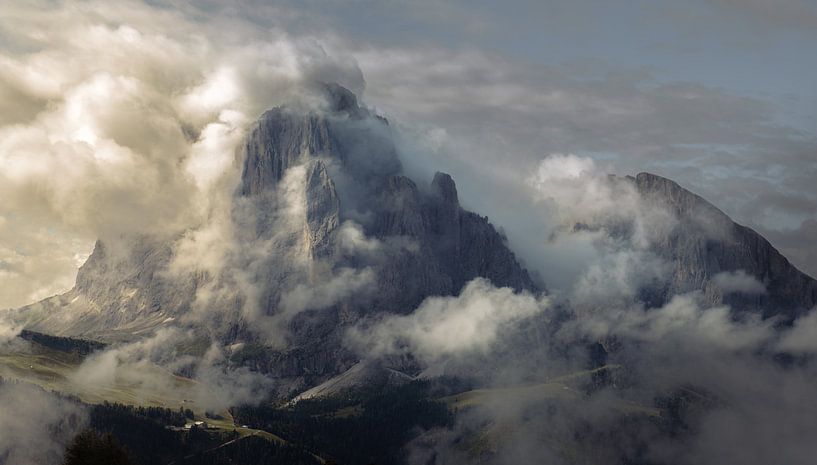 Mount Langkofel (Sassolungo) by Sidney van den Boogaard