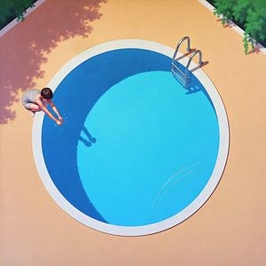 Sonnige Gelassenheit am Pool Reflexion
