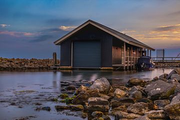 The boat house of the KNRM in Ouddorp. by Angelique Niehorster