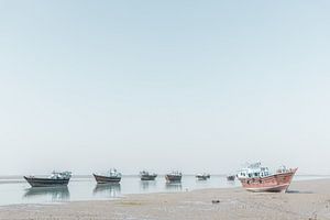 Vissersboten aan de kust in de Perzische Golf | Iran van Photolovers reisfotografie