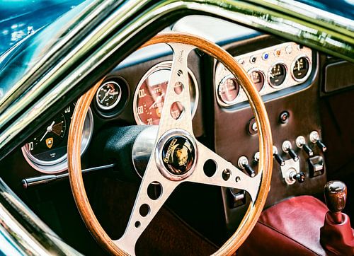 Lamborghini 350 GT klassieke sportwagen interieur