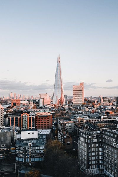 London by Hello Pompoyo