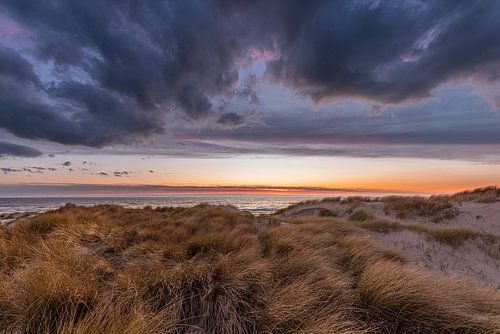 Prachtige lucht bij de kust van Camperduin