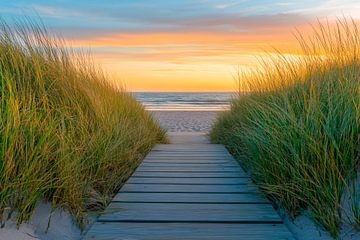 Strandpad zonsondergang van Poster Art Shop