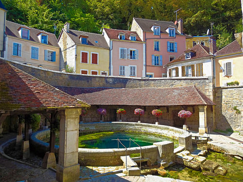 Tonnerre France - Fosse-Dionne - water source & washing station