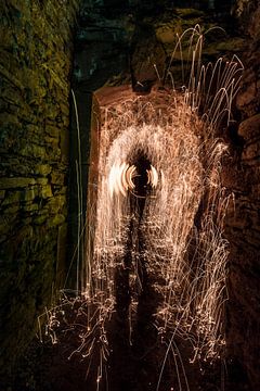sparkling schadow in tunnel von Steven Langewouters