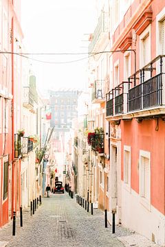 Kleurrijk Lissabon van Djuli Bravenboer