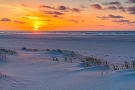 Zonsondergang op Vlieland van Henk Meijer Fotografie