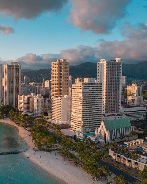 Hawaii by Hello Pompoyo