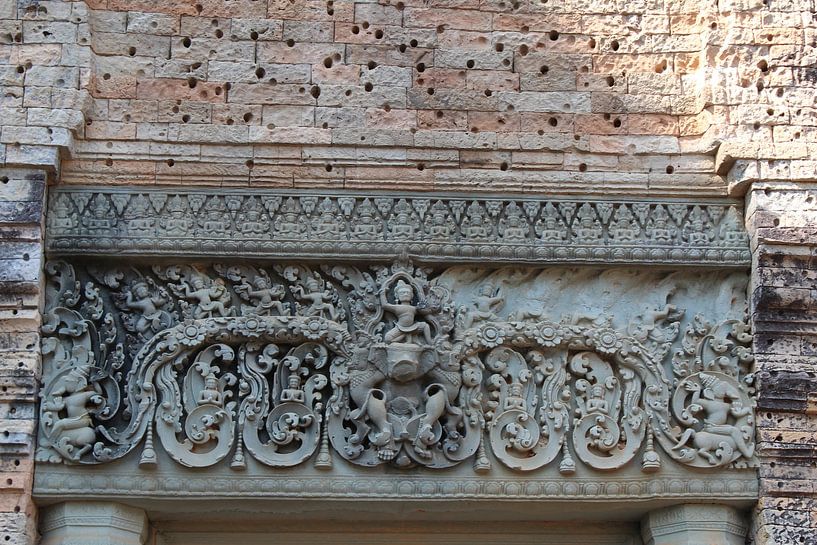 Passage Banteay Srei - Begegnung mit unterschiedlichen Vergangenheiten von Sven Hilderink