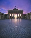 Berlin Brandenburger Tor bei Sonnenuntergang von Jean Claude Castor Miniaturansicht