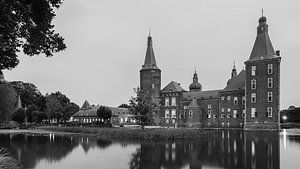 Schloss Hoensbroek in schwarz-weiß