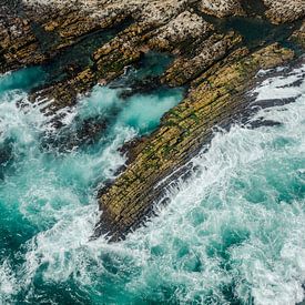 Natuurlijke Schoonheid: De Ruwe Kust van Afrika vanuit de Lucht van Jorick van Gorp