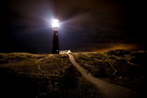 Vuurtoren Schiermonnikoog in de nacht